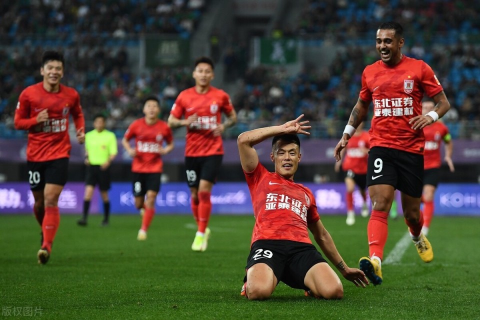 爱游戏官网-包含风云突变！北京国安集结日完成体检；欧篮联版图或变；管理层满意；团队化学反应显著的词条